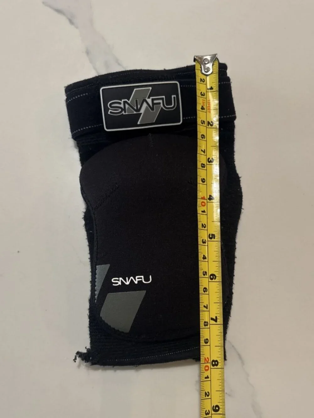 Snafu Knee Or Elbow Pads Skate Rollerblade Skateboarding - Age 8 to 14
